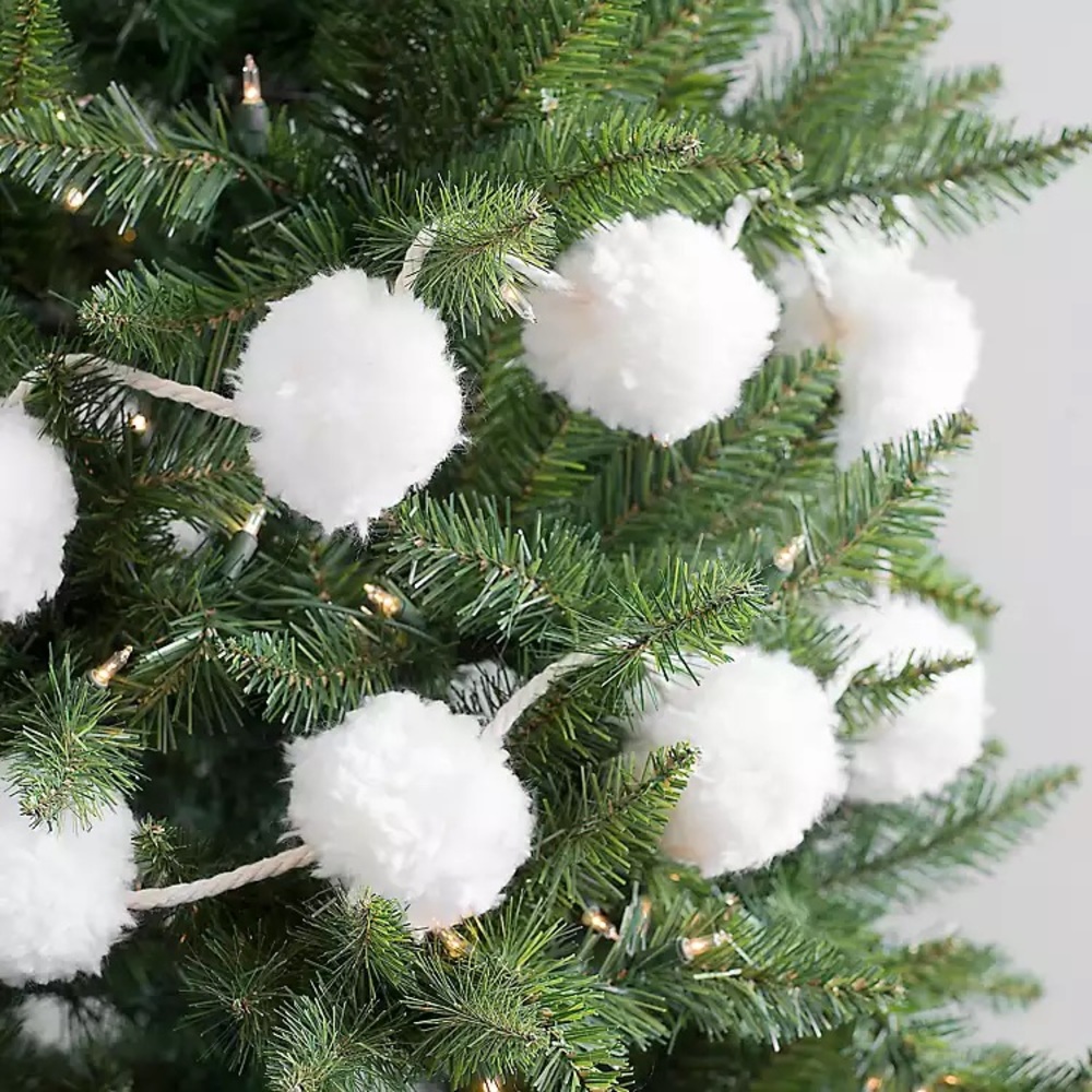 NWT Pompom Yarn Garland Decor Boho Shabby Chic DIY Christmas Tree Decor Ornament